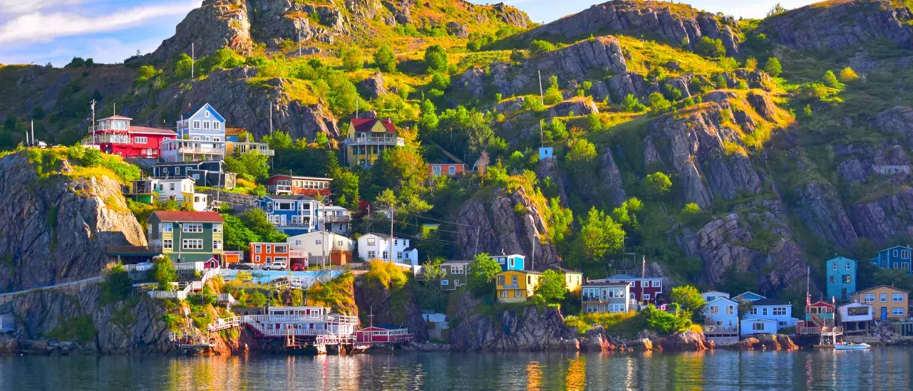 House in newfoundland by the water