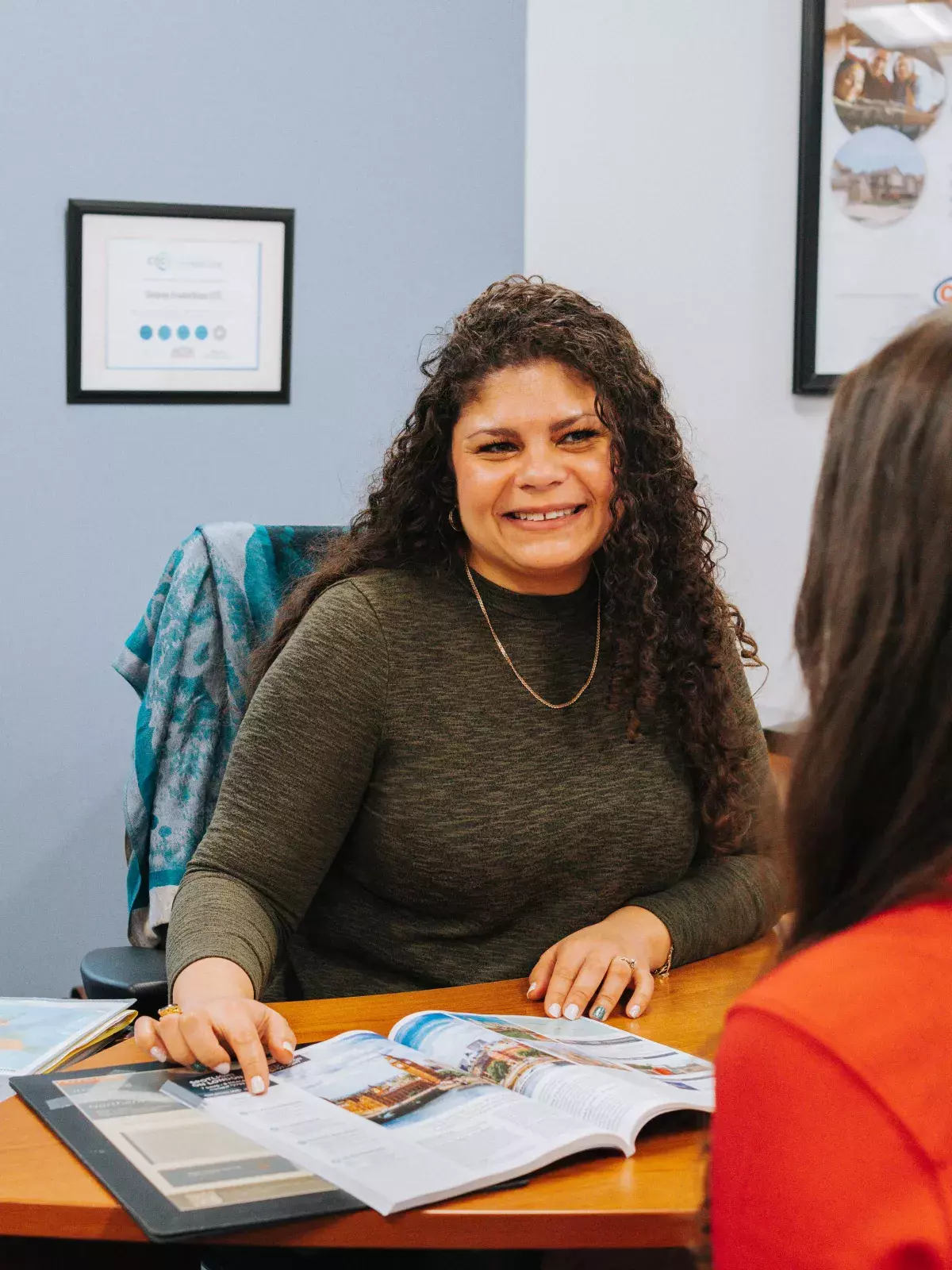 Travel advisor at CAA gives travel advice to a member